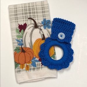 Autumn harvest kitchen towel & oven towel hanger
